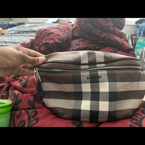 Burberry Men Fanny Pack
